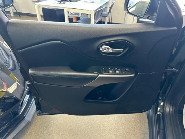 used 2021 Jeep Cherokee car, priced at $21,995