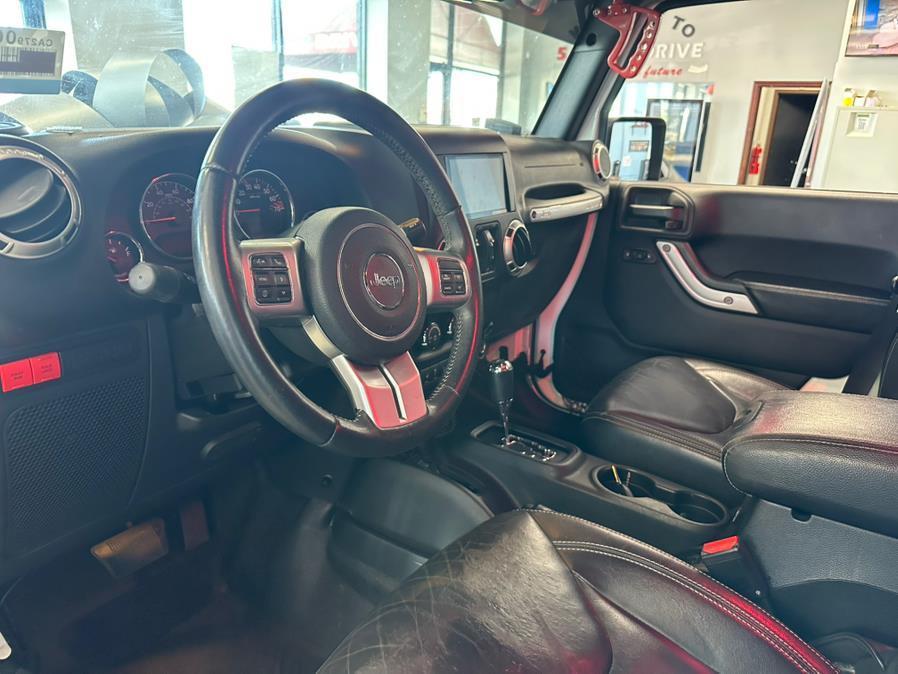 used 2015 Jeep Wrangler Unlimited car, priced at $20,995