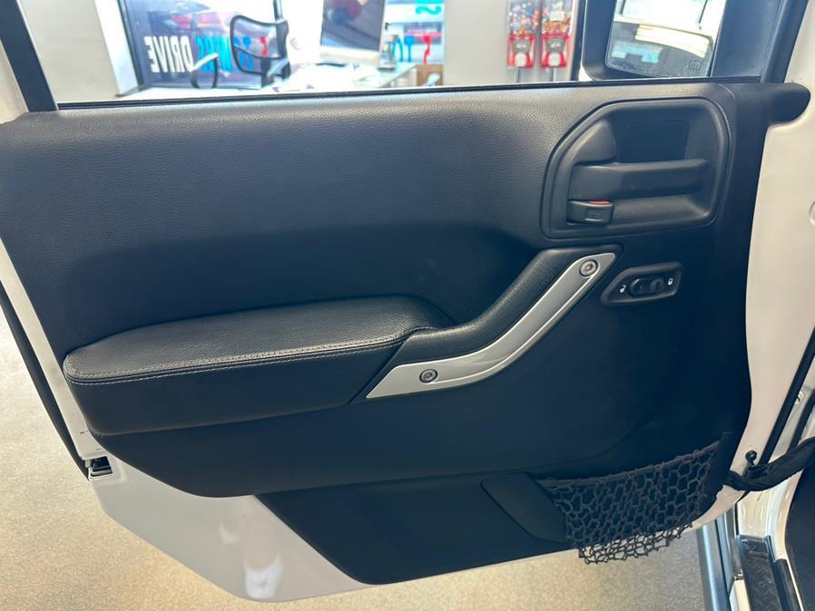 used 2015 Jeep Wrangler Unlimited car, priced at $20,995