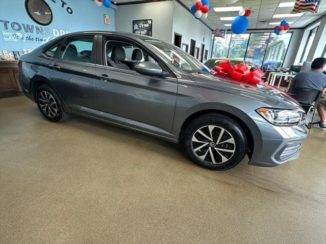 used 2024 Volkswagen Jetta car, priced at $20,995