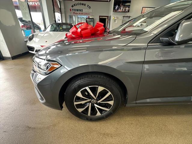 used 2024 Volkswagen Jetta car, priced at $20,995
