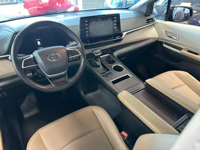 used 2021 Toyota Sienna car, priced at $30,995