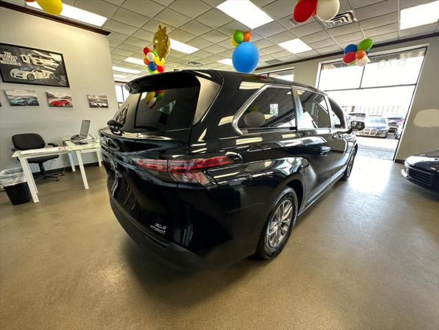 used 2021 Toyota Sienna car, priced at $30,995