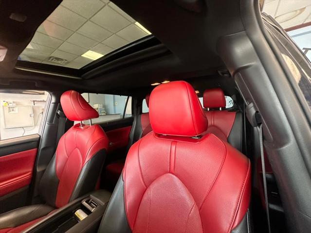 used 2022 Toyota Highlander car, priced at $32,995