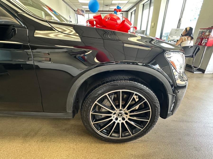 used 2022 Mercedes-Benz GLC 300 car, priced at $21,995