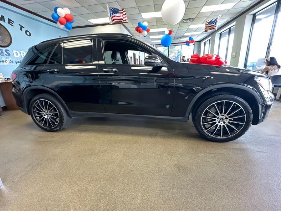used 2022 Mercedes-Benz GLC 300 car, priced at $21,995
