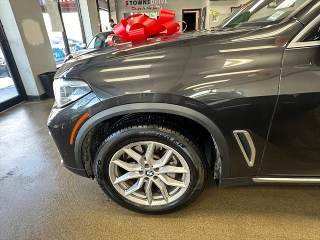 used 2021 BMW X5 car, priced at $30,995