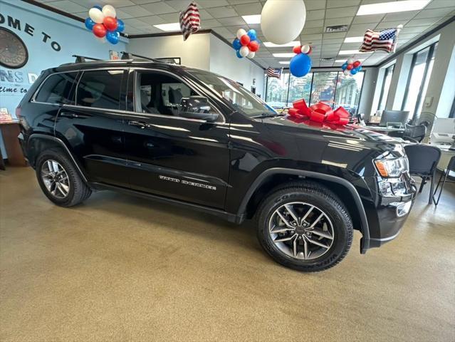 used 2020 Jeep Grand Cherokee car, priced at $16,995