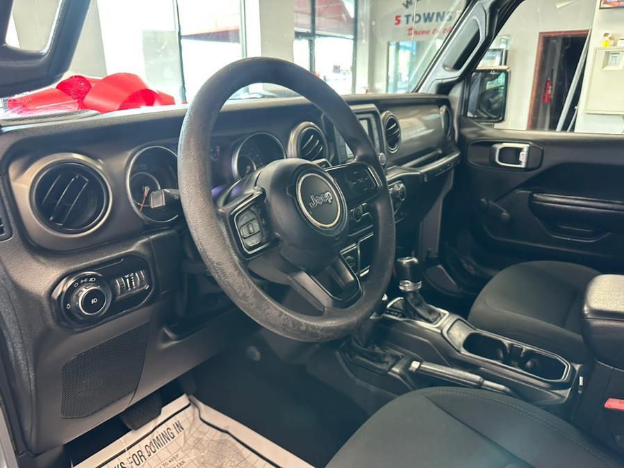 used 2020 Jeep Wrangler Unlimited car, priced at $20,995