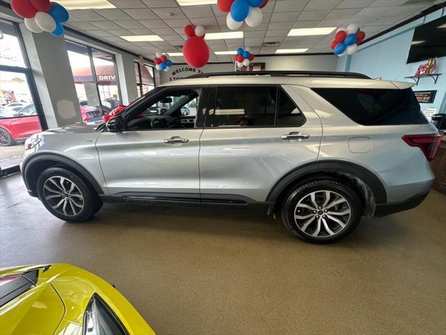 used 2022 Ford Explorer car, priced at $32,995