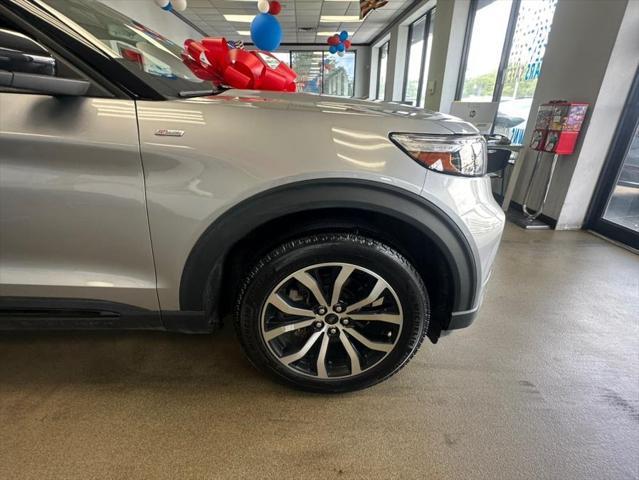 used 2022 Ford Explorer car, priced at $32,995