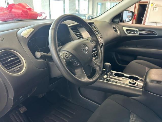 used 2020 Nissan Pathfinder car, priced at $20,995