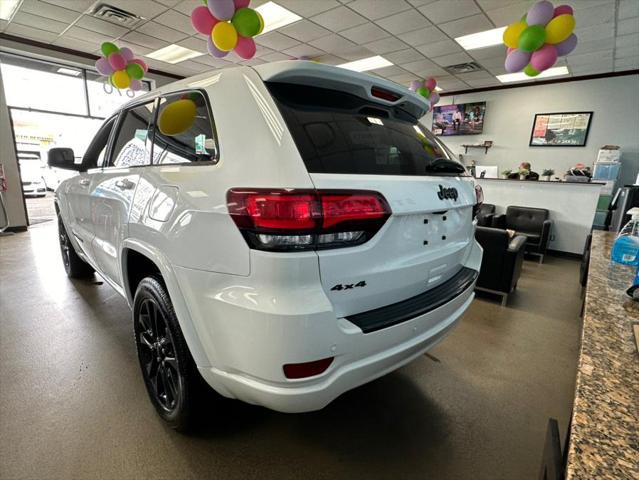 used 2018 Jeep Grand Cherokee car, priced at $19,995