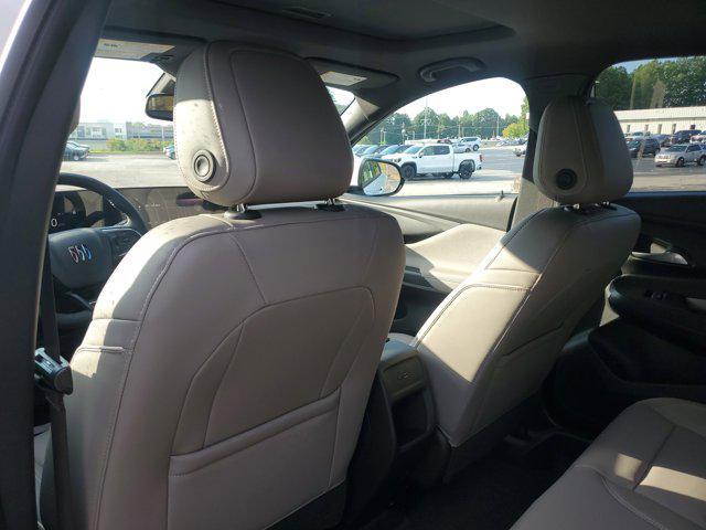 new 2025 Buick Envista car