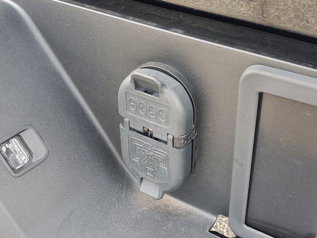 new 2024 GMC Sierra 1500 car, priced at $46,435