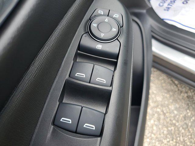 new 2025 Buick Envista car