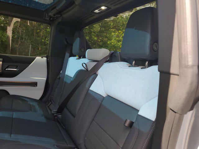 new 2025 GMC HUMMER EV Pickup car