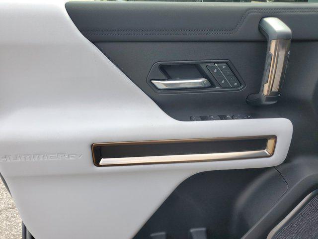 new 2025 GMC HUMMER EV Pickup car