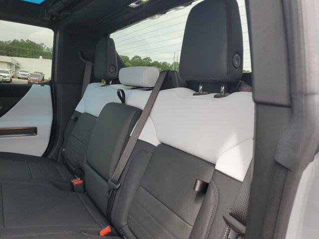 new 2025 GMC HUMMER EV Pickup car
