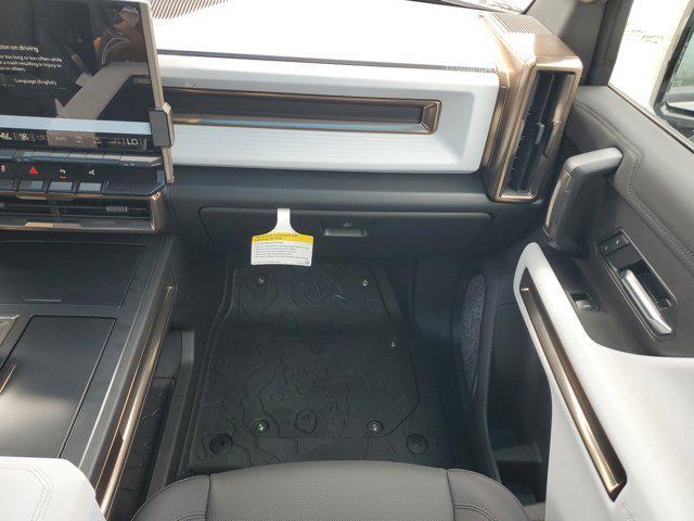 new 2025 GMC HUMMER EV Pickup car