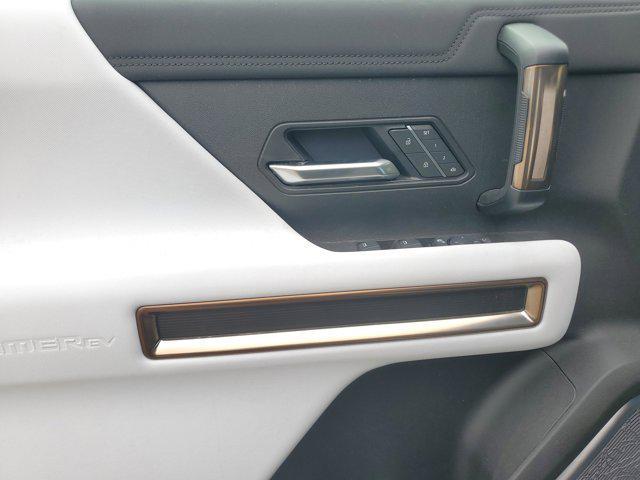 new 2025 GMC HUMMER EV Pickup car