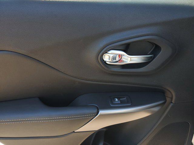 used 2019 Jeep Cherokee car, priced at $14,364