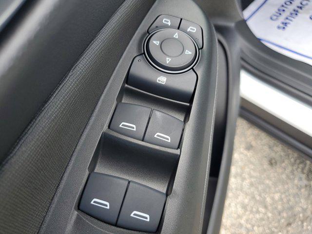 new 2025 Buick Envista car