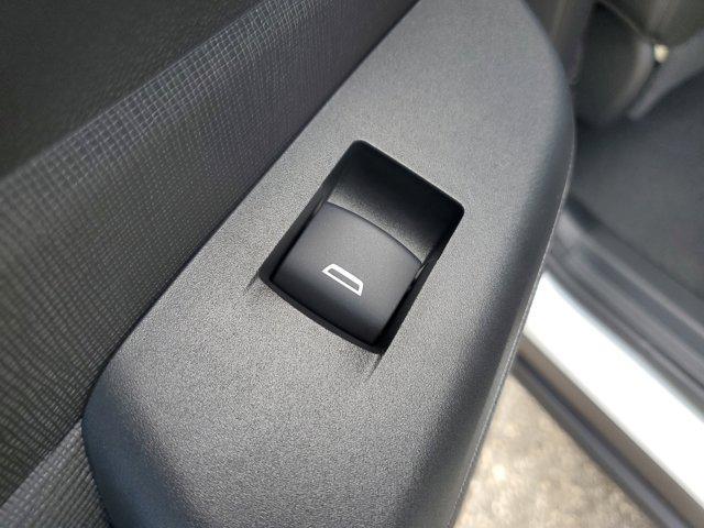 new 2025 Buick Envista car
