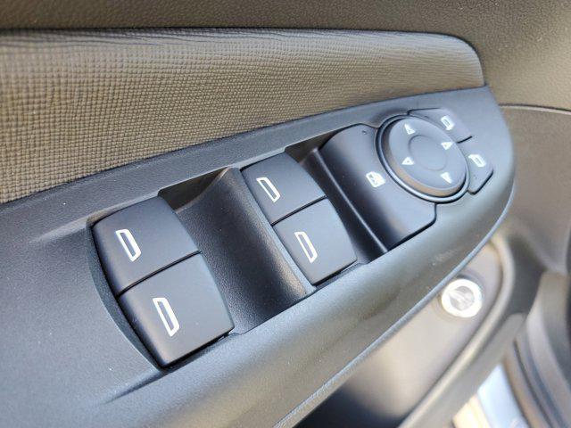 new 2025 Buick Envista car