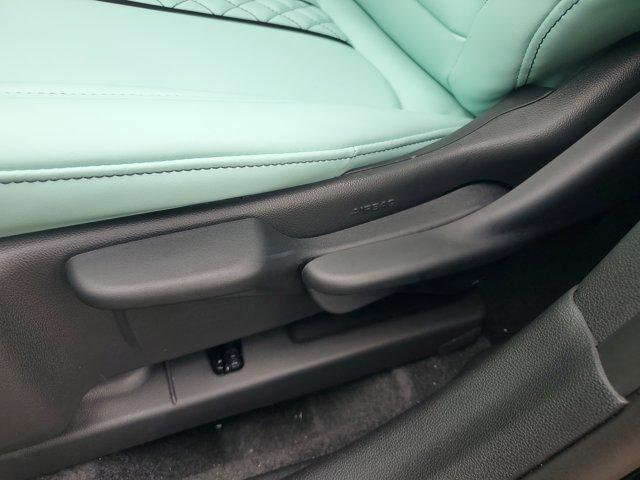 new 2025 Buick Envista car