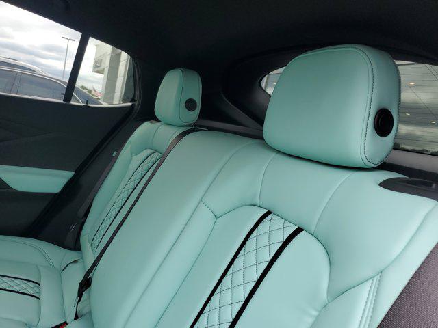 new 2025 Buick Envista car