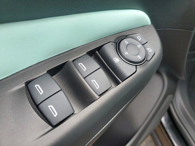 new 2025 Buick Envista car