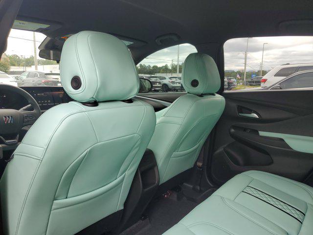 new 2025 Buick Envista car