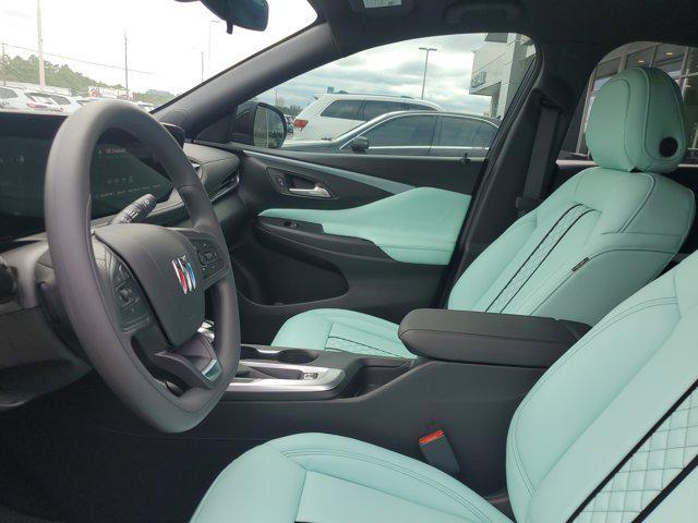 new 2025 Buick Envista car