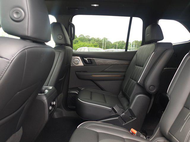 new 2025 Buick Enclave car