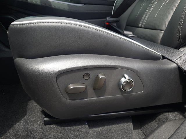 new 2025 Buick Enclave car
