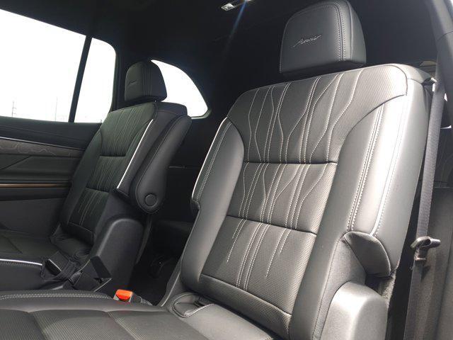new 2025 Buick Enclave car