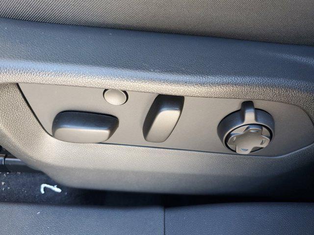 new 2025 Buick Envision car