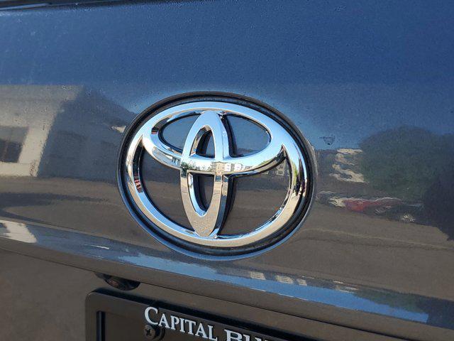 used 2022 Toyota Highlander car, priced at $34,937