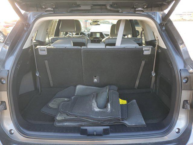 used 2022 Toyota Highlander car, priced at $34,937
