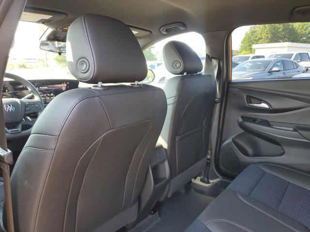 new 2025 Buick Envista car