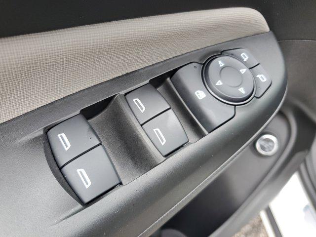 new 2025 Buick Envista car