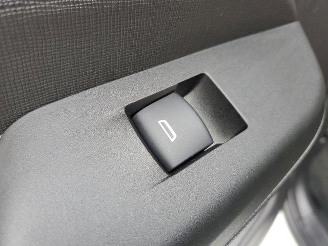 new 2025 Buick Envista car