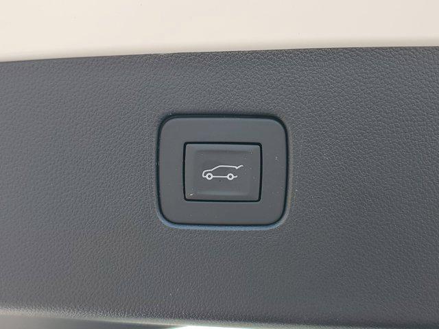 new 2025 Buick Envista car