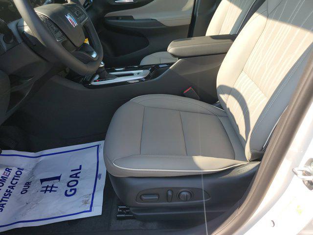 new 2025 Buick Envista car