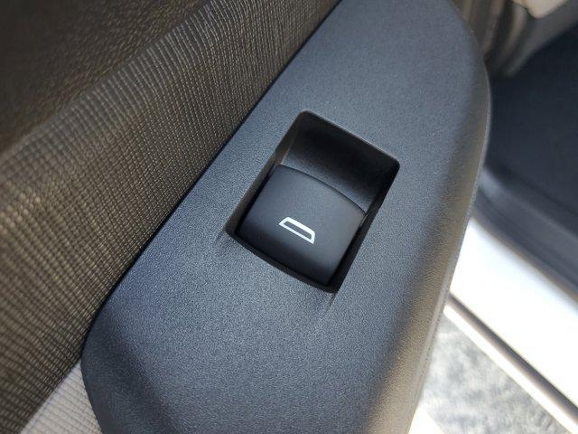 new 2025 Buick Envista car