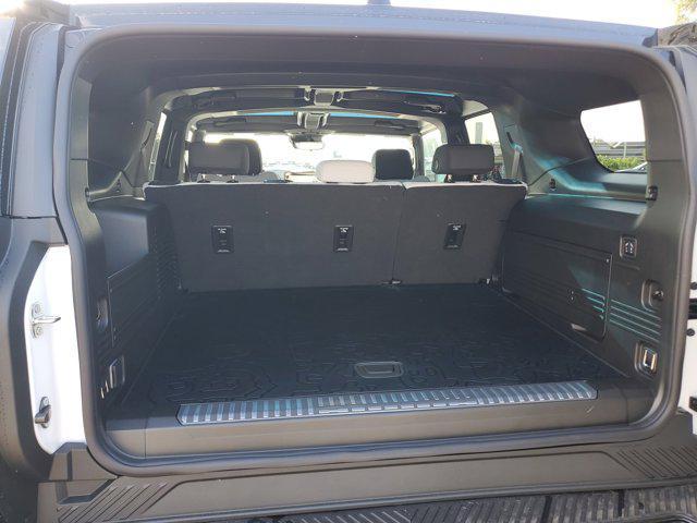 new 2025 GMC HUMMER EV SUV car