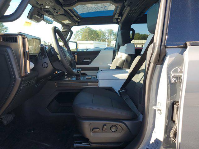 new 2025 GMC HUMMER EV Pickup car