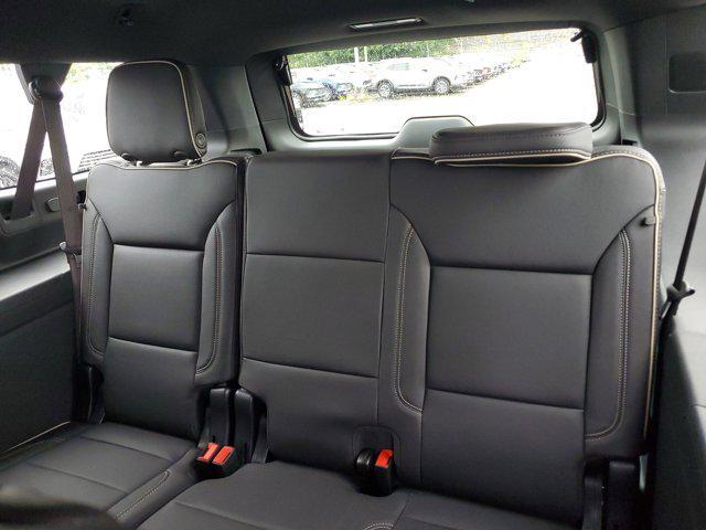 new 2025 GMC Yukon XL car