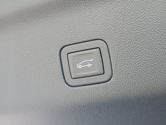 new 2025 GMC Yukon XL car